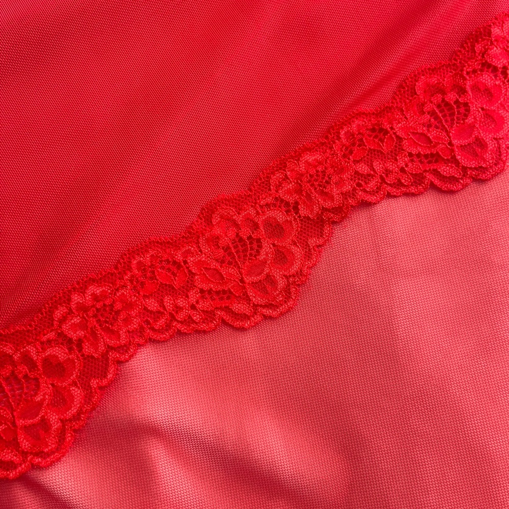Red Lace Trimmed Robe - Picture 4 of 5